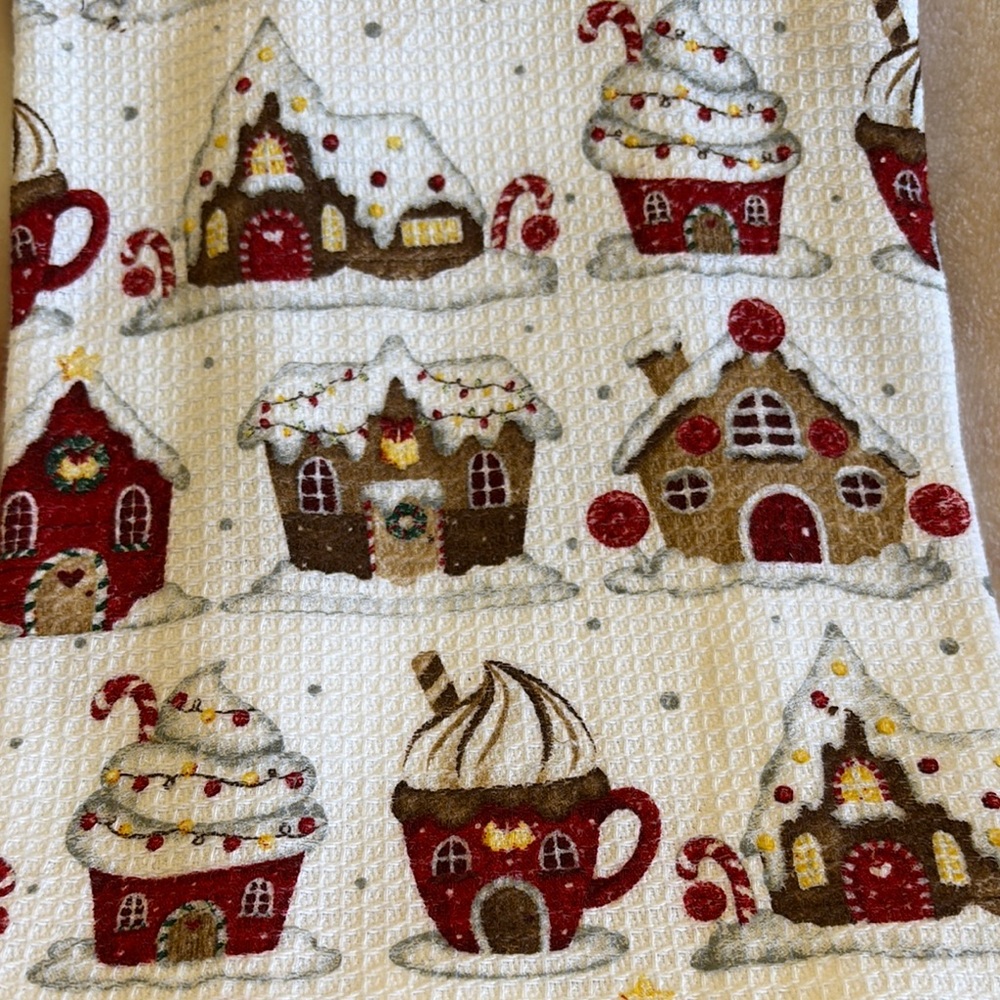Gingerbread Houses Christmas Kitchen Towels Set of 2 NWT %100 Cotton - Picture 4 of 16